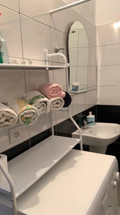 Priam Garden Apartment ดูร์เรส ภายนอก รูปภาพ