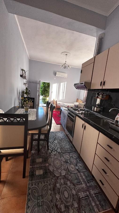 Priam Garden Apartment ดูร์เรส ภายนอก รูปภาพ