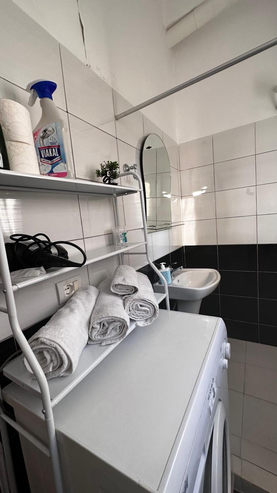 Priam Garden Apartment ดูร์เรส ภายนอก รูปภาพ